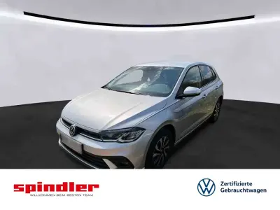 Używany VW Polo Active 95 KM (69 kW) 2022 Srebrny Hatchback