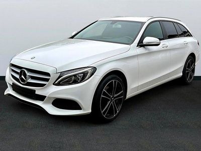 Gebraucht Mercedes C180 156 PS (114 kW) 2015 Weiß Kombi
