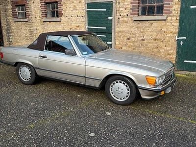 Gold Gebraucht 1987 Mercedes 560 Cabrio | 26.000 €