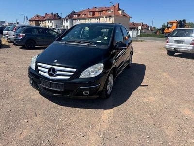 Mercedes B180
