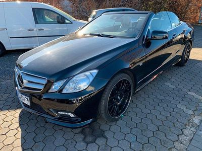 Gebraucht Mercedes E500 AMG 387 PS (284 kW) 2010 Schwarz Cabrio