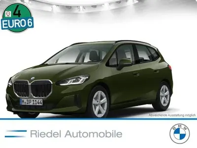 Gebraucht BMW 220 Active Tourer 170 PS (125 kW) 2025 Grün Van / Kleinbus