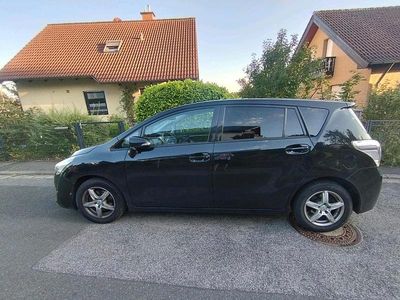 Usata Toyota Verso 112 CV (82 kW) 2015 Nero Monovolume