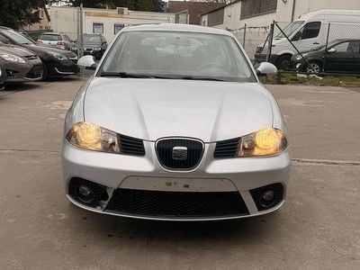 Usata Seat Ibiza Comfort 85 CV (62 kW) 2007 Argento Utilitaria