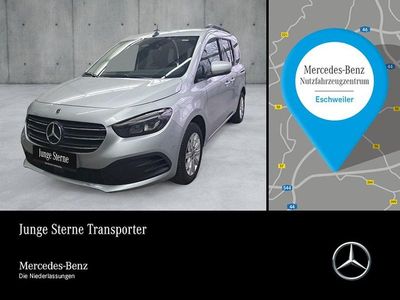 Gebraucht Mercedes T180 Progressive 131 PS (96 kW) 2024 Silber Van / Kleinbus
