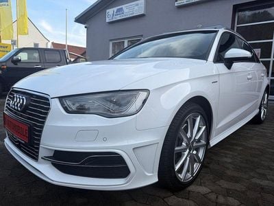 Weiß Gebraucht 2015 Audi A3 Sportback e-tron Sport Kleinwagen | 15.450 € (Etwas zu teuer)