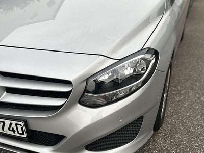 Mercedes B180
