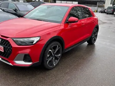 Gebraucht Audi A1 Sport 150 PS (110 kW) 2024 Rot SUV