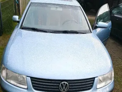 Gebraucht VW Passat 125 PS (91 kW) 2000 Blau Limousine