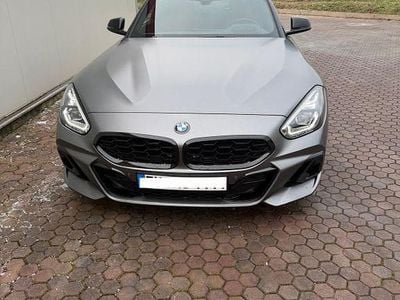 Gebraucht BMW Z4 M Sport 197 PS (144 kW) 2025 Grau Cabrio