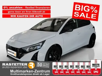 Neu Hyundai i20 Blackline 90 PS (66 kW) 2026 Atlas white Kleinwagen