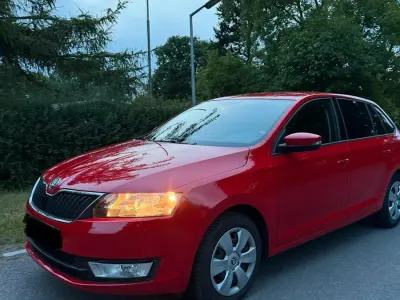 Gebraucht Skoda Rapid 90 PS (66 kW) 2016 Rot Kleinwagen