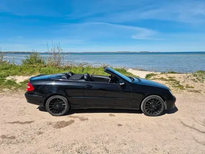 Gebraucht Mercedes CLK200 184 PS (135 kW) 2009 Schwarz Cabrio