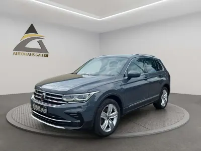 Gebraucht VW Tiguan Elegance 245 PS (180 kW) 2022 Grau SUV