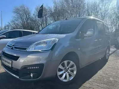 Gebraucht Citroën Berlingo 120 PS (88 kW) 2017 Lack grau artense/metalliclac Van / Kleinbus