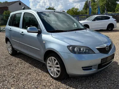 Gebraucht Mazda 2 80 PS (58 kW) 2007 Blau Kleinwagen