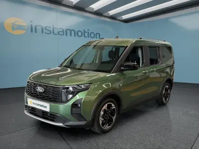 Neu Ford Tourneo Courier 125 PS (91 kW) 2025 Grün Van / Kleinbus