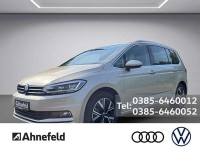 Ivory silver Gebraucht 2025 VW Touran Highline Van / Kleinbus | 39.666 € (Etwas zu teuer)