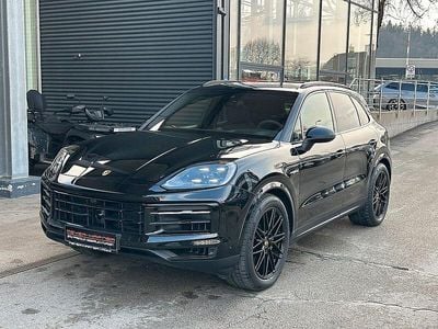 Gebraucht Porsche Cayenne 305 PS (224 kW) 2024 Schwarz SUV