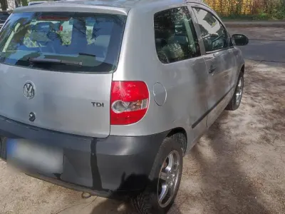 Gebraucht VW Fox 69 PS (50 kW) 2007 Grau Kleinwagen