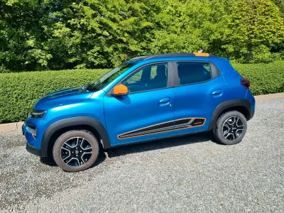Używany Dacia Spring Comfort Plus 33 kW (45 KM) 2021 Niebieski Hatchback