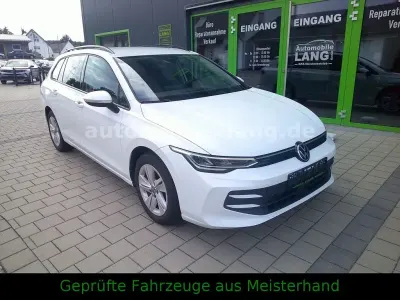 Gebraucht VW Golf VIII Life 116 PS (85 kW) 2025 Weiß Kombi
