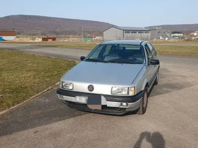 Gebraucht VW Passat 90 PS (66 kW) 1989 Silber Limousine