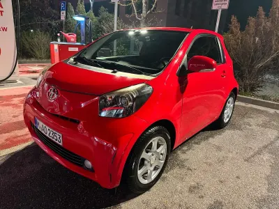 Gebraucht Toyota iQ 68 PS (50 kW) 2010 Kleinwagen
