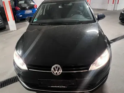 Gebraucht VW Golf VII 110 PS (80 kW) 2016 Schwarz Limousine