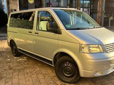 Silber Gebraucht 2009 VW Transporter Van | 9.998 € (Etwas zu teuer)