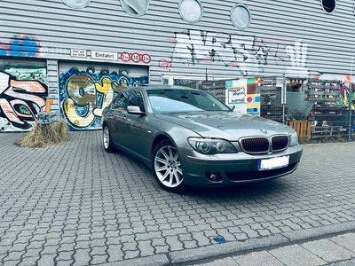 BMW 730