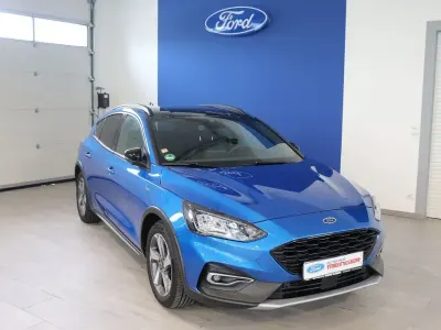 Gebraucht Ford Focus Active X 125 PS (91 kW) 2021 Blau Limousine
