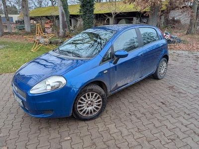 Gebraucht Fiat Punto 77 PS (56 kW) 2009 Blau Kleinwagen