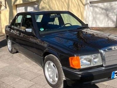 Gebraucht Mercedes 190 122 PS (89 kW) 1991 Schwarz Limousine