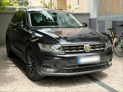Gebraucht VW Tiguan Comfortline 131 PS (96 kW) 2019 Schwarz SUV