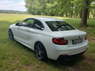 Gebraucht BMW 225 M Sport 224 PS (164 kW) 2016 Weiß Coupé