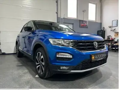 Käytetty VW T-Roc 150 HP (110 kW) 2021 Sininen Katumaasturi