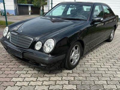 Mercedes E270
