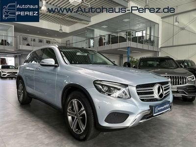 gebraucht Mercedes GLC300 4Matic AHK-PANORAMA-RÜCKKAMERA-SITZHEIZ.