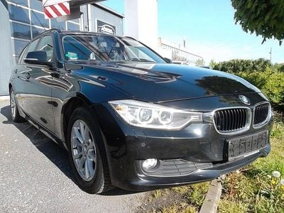 Second-hand BMW 318 Sport Line 143 CP (105 kW) 2014 Negru Berlinǎ