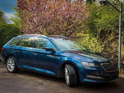 Second-hand Skoda Superb Style 190 CP (139 kW) 2019 Albastru Break