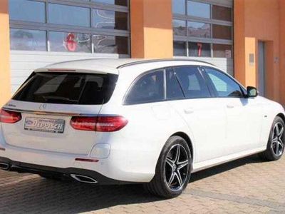 Second-hand Mercedes E300 AMG line 194 CP (142 kW) 2020 Alb Break