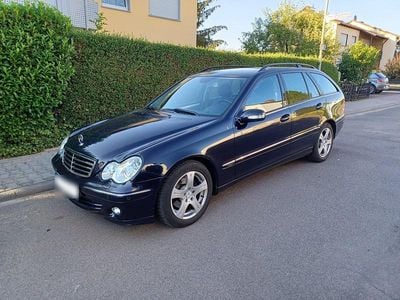 Gebraucht Mercedes C220 Avantgarde 150 PS (110 kW) 2005 Blau Kombi