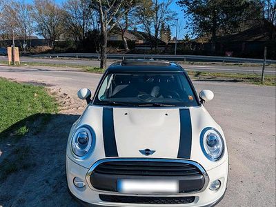 Begagnad Mini ONE 102 HK (75 kW) 2016 Vit Halvkombi