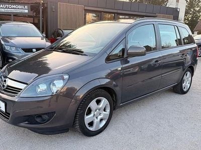 Gebraucht Opel Zafira Family 125 PS (91 kW) 2013 Grau Van / Kleinbus