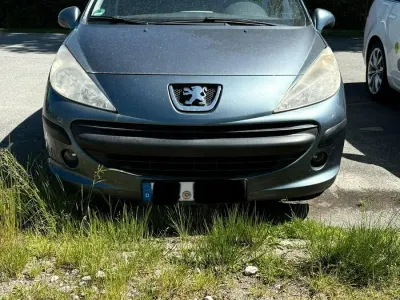 Gebraucht Peugeot 207 88 PS (64 kW) 2006 Grau Kleinwagen