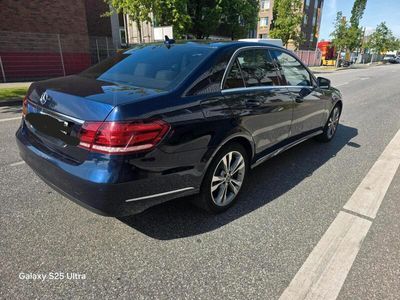 Mercedes E220