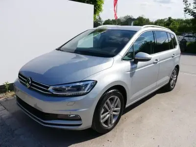 Neu VW Touran Comfortline 150 PS (110 kW) 2026 Van / Kleinbus