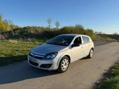 Gebraucht Opel Astra 105 PS (77 kW) 2006 Grau Limousine