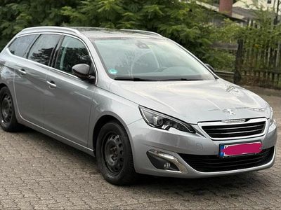 Gebraucht Peugeot 308 SW Allure 131 PS (96 kW) 2016 Grau Kombi